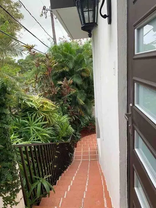 Homestay Private Rooms In Duplex Home W 4 Baths Fq Beds 1-3Ppl San Juan