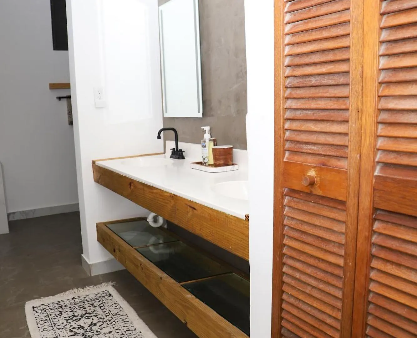 Private Rooms In Duplex Home W 4 Baths Fq Beds 1-3Ppl San Juan Homestay