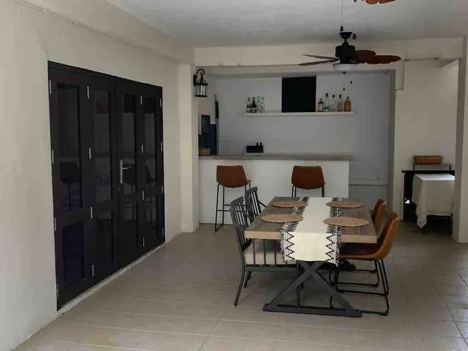 Private Rooms In Duplex Home W 4 Baths Fq Beds 1-3Ppl 산후안 0*,  푸에르토리코