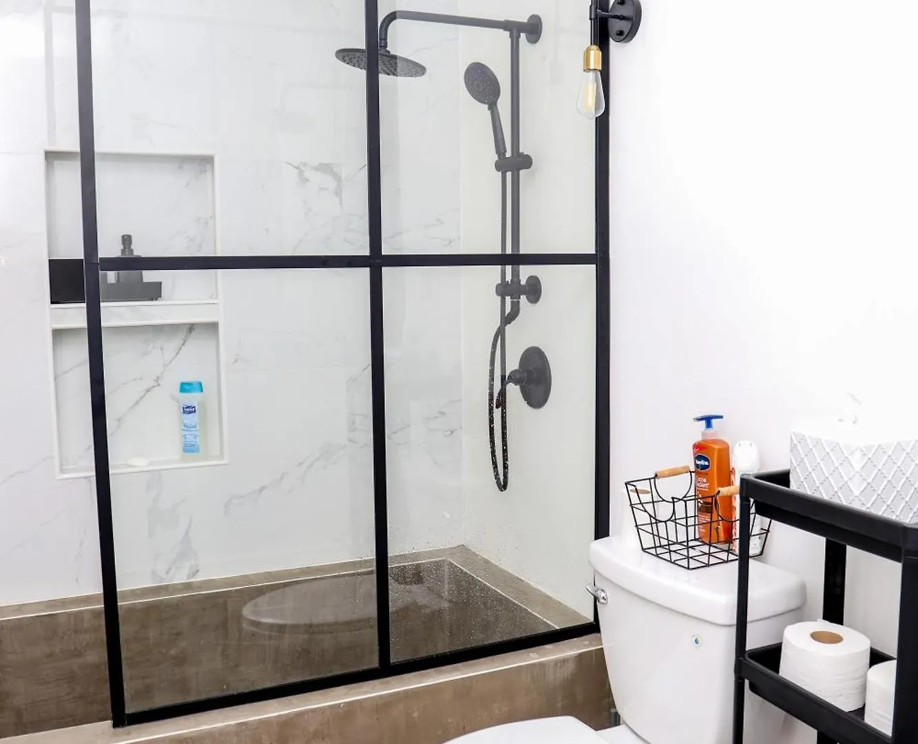 Kwatera prywatna Private Rooms In Duplex Home W 4 Baths Fq Beds 1-3Ppl San Juan